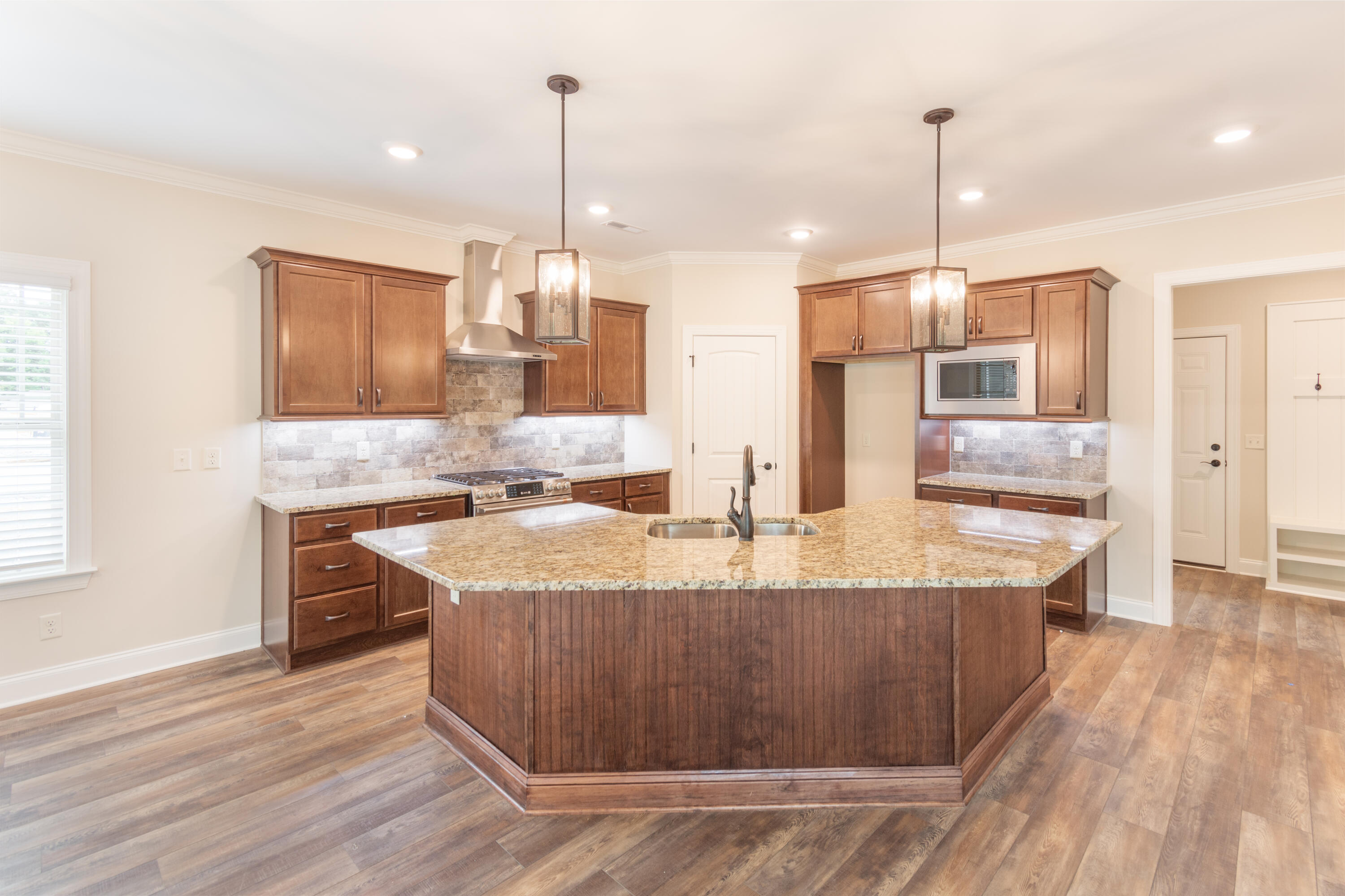 2047 Rock Bass Way, 22