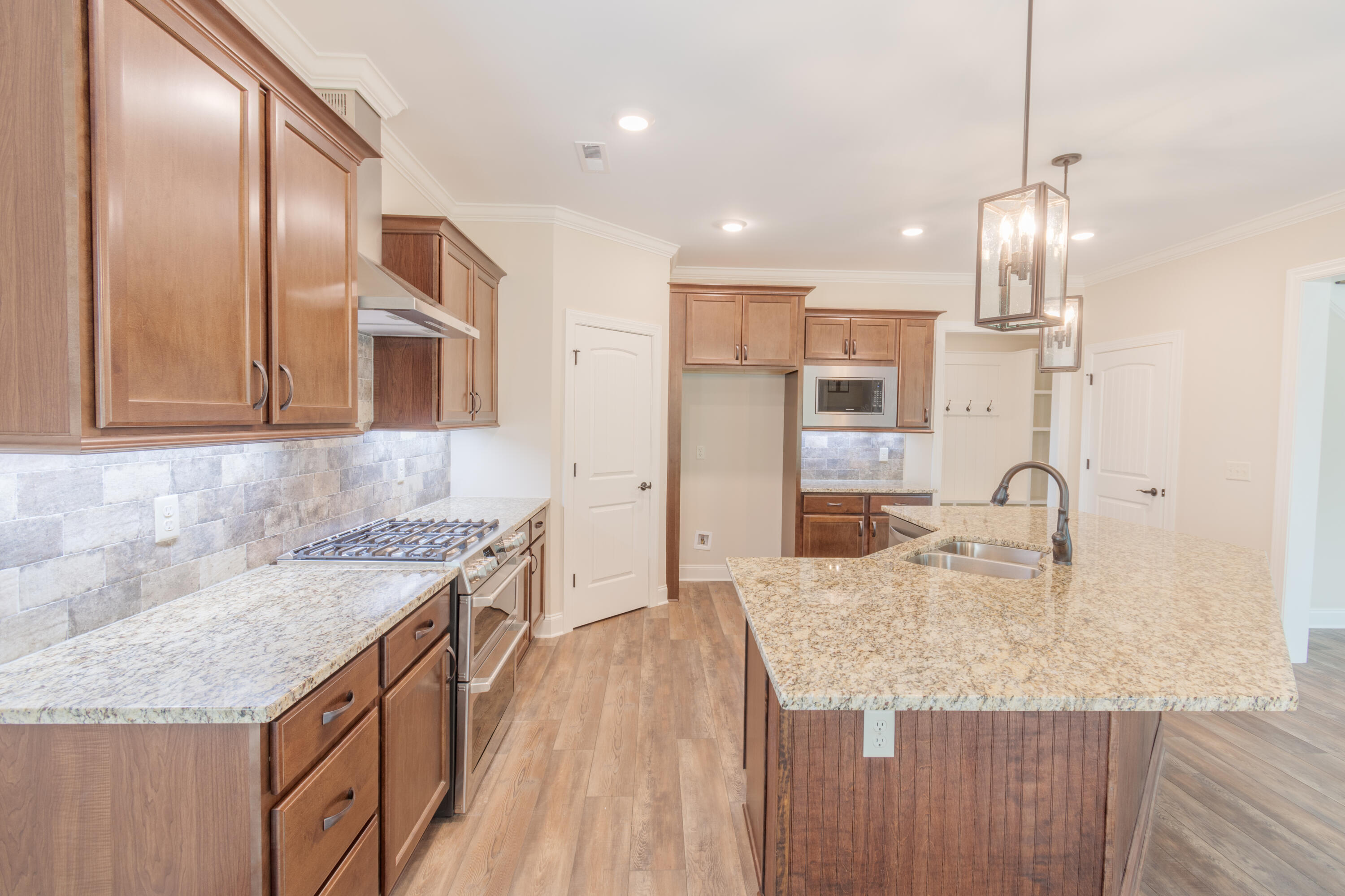 2047 Rock Bass Way, 22