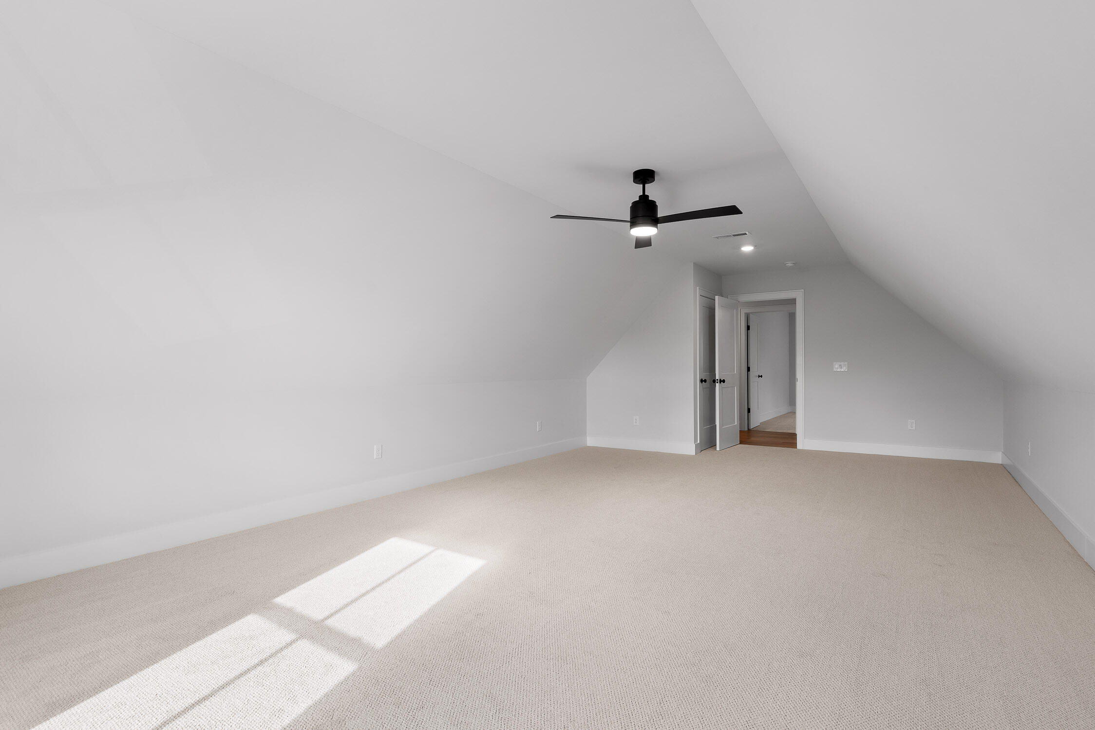 7901 Vervena Drive, 10