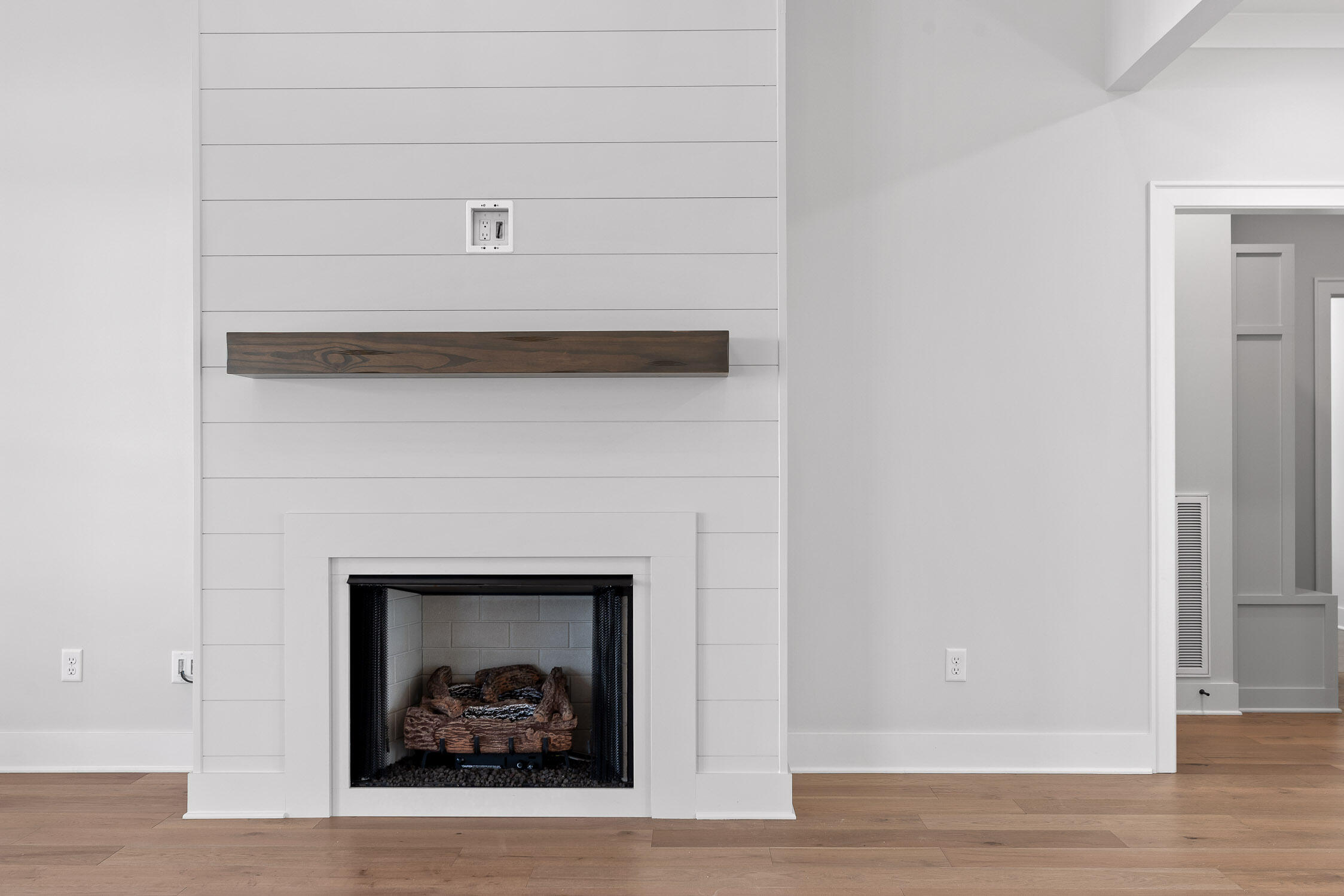 7901 Vervena Drive, 10