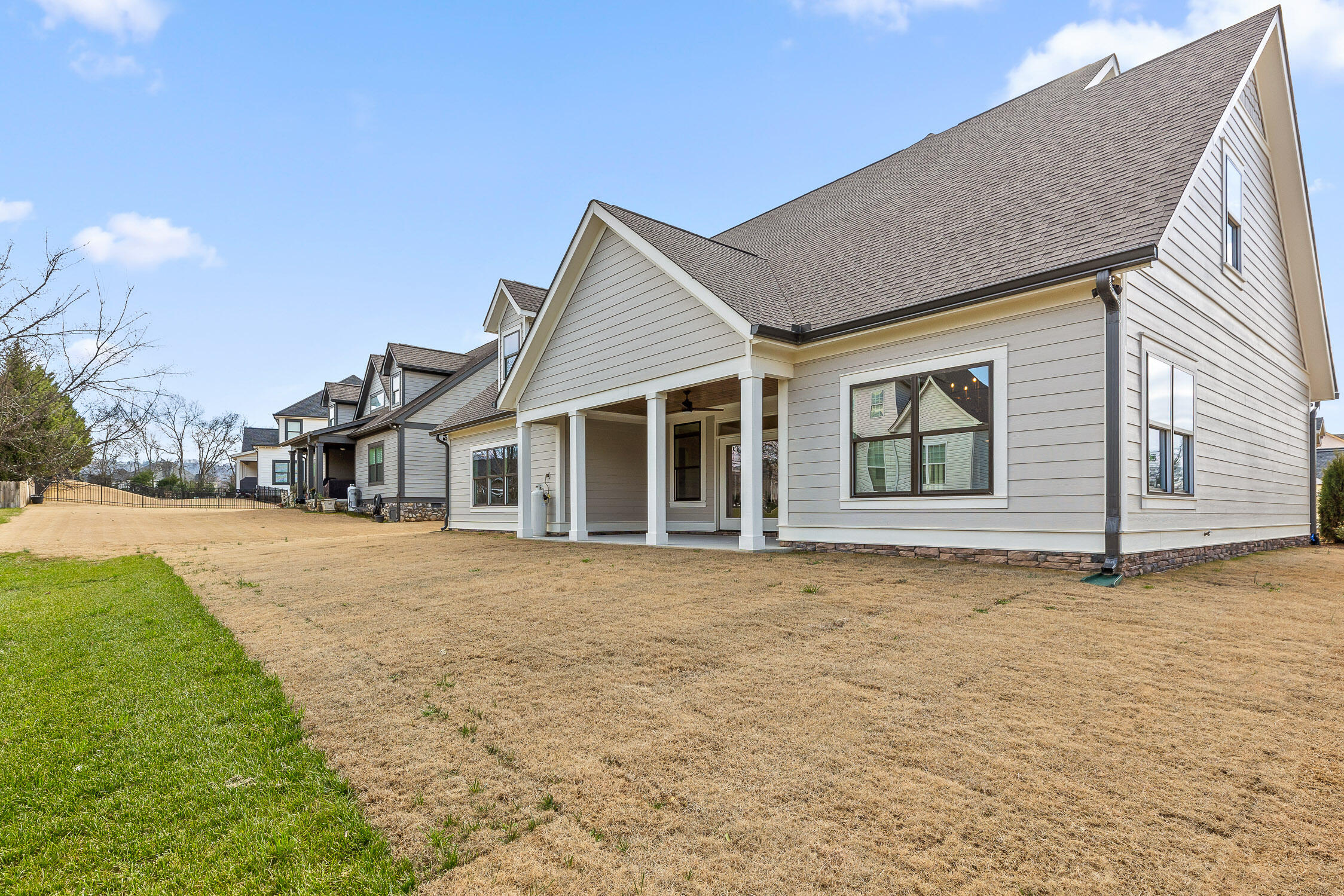 7901 Vervena Drive, 10