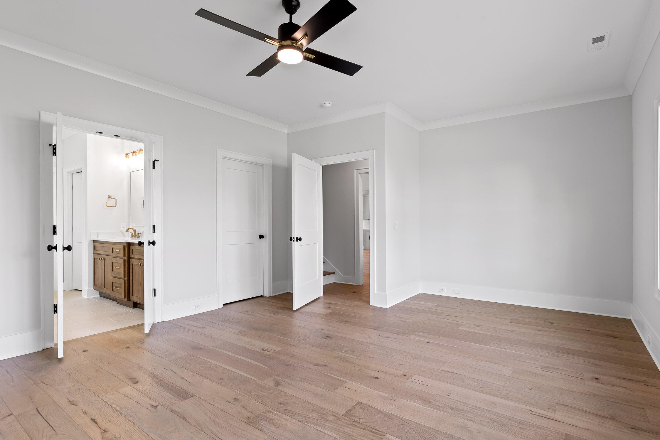 7901 Vervena Drive, 10
