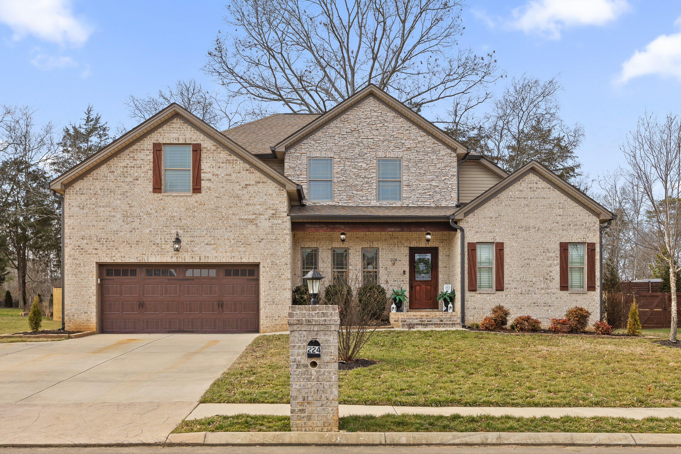 224 Eagle Creek Road NW