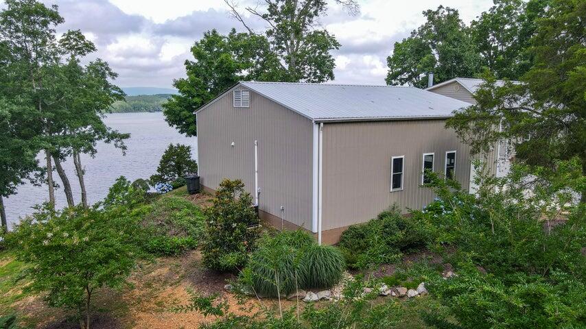4809 Wind Bluff Circle