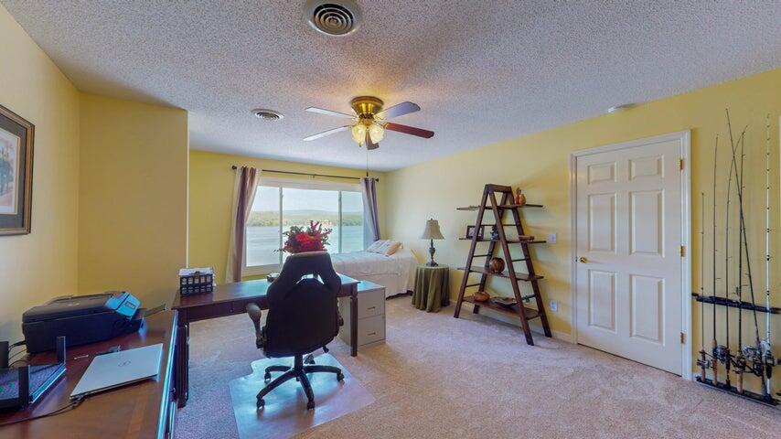 4809 Wind Bluff Circle