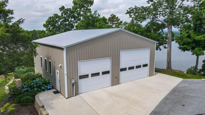 4809 Wind Bluff Circle