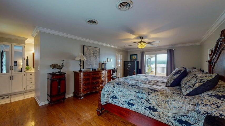 4809 Wind Bluff Circle
