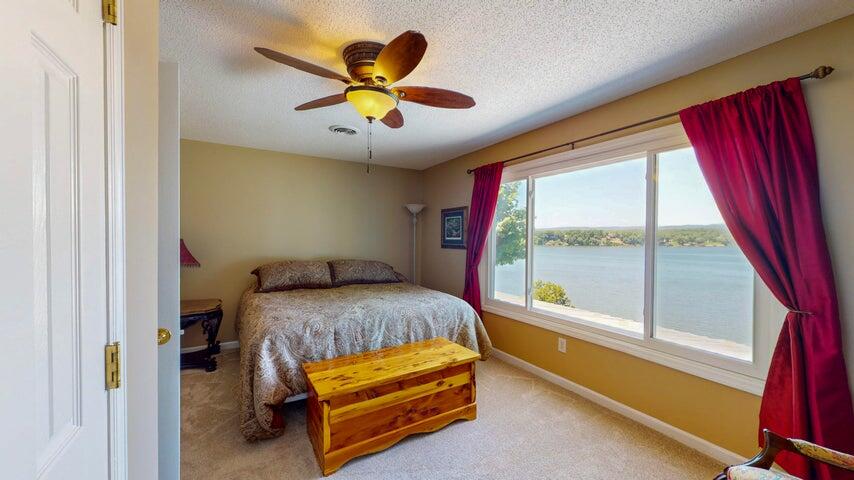 4809 Wind Bluff Circle