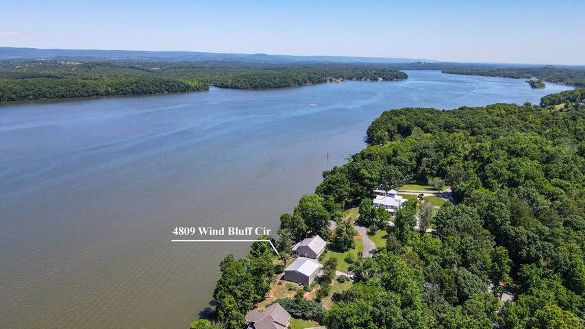 4809 Wind Bluff Circle