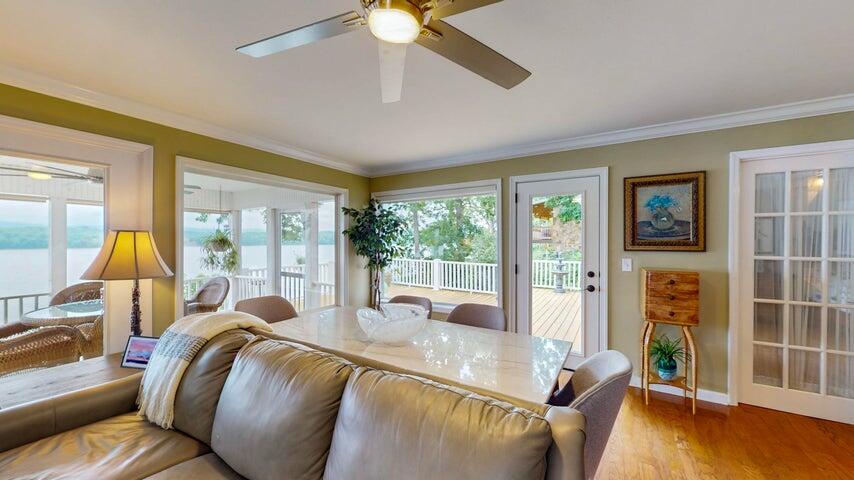 4809 Wind Bluff Circle
