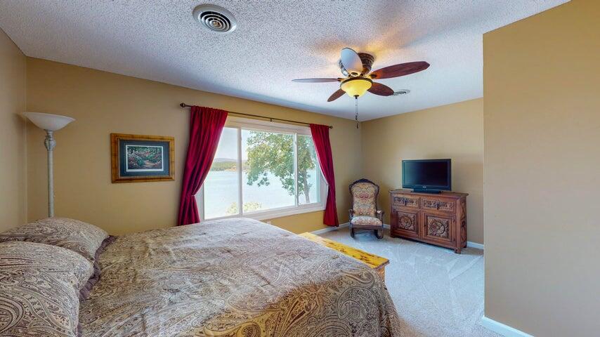 4809 Wind Bluff Circle