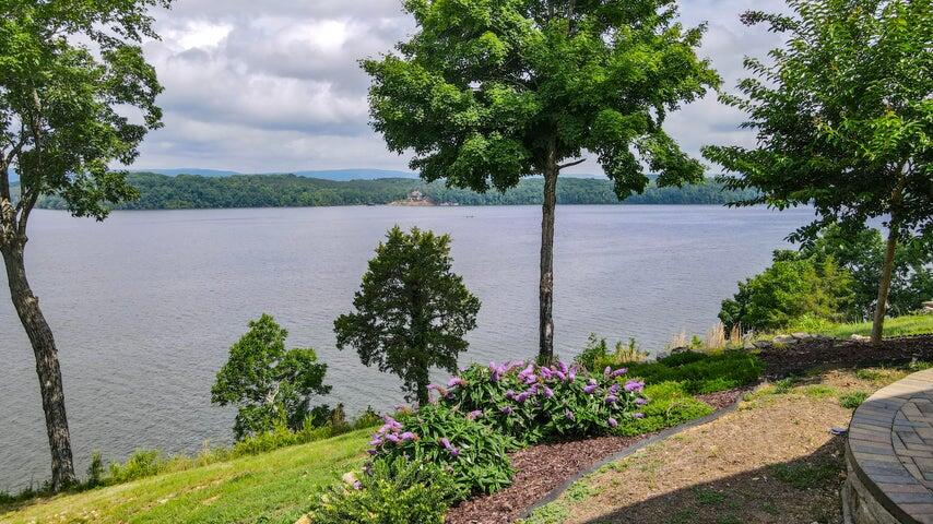 4809 Wind Bluff Circle