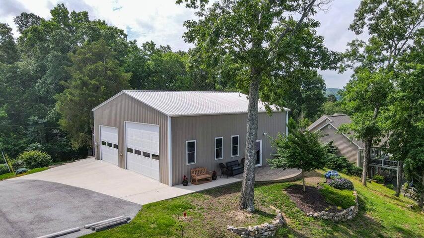 4809 Wind Bluff Circle