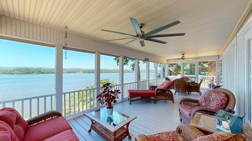 4809 Wind Bluff Circle