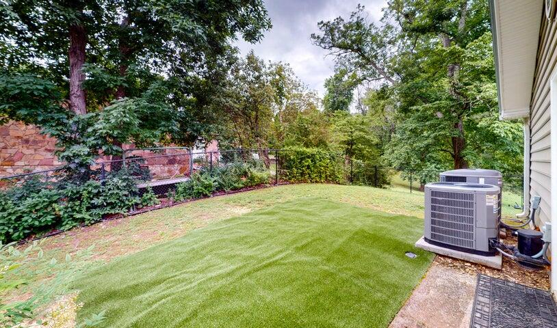 4809 Wind Bluff Circle