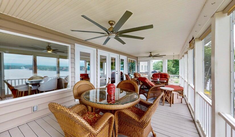 4809 Wind Bluff Circle
