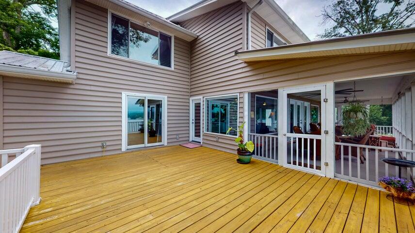 4809 Wind Bluff Circle