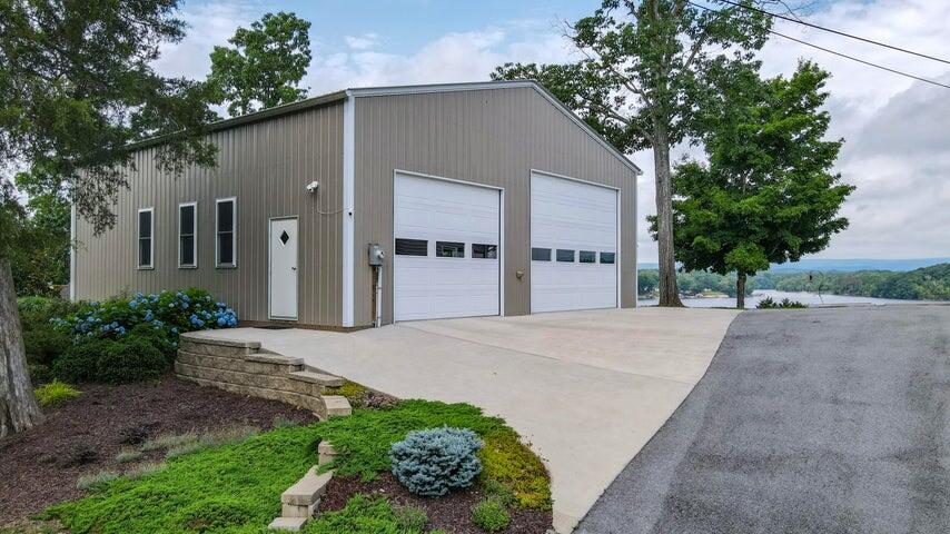 4809 Wind Bluff Circle