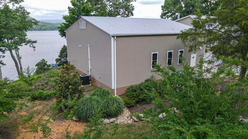 4809 Wind Bluff Circle