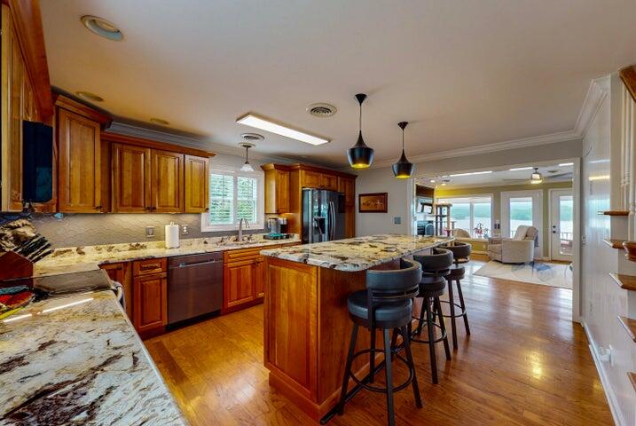 4809 Wind Bluff Circle