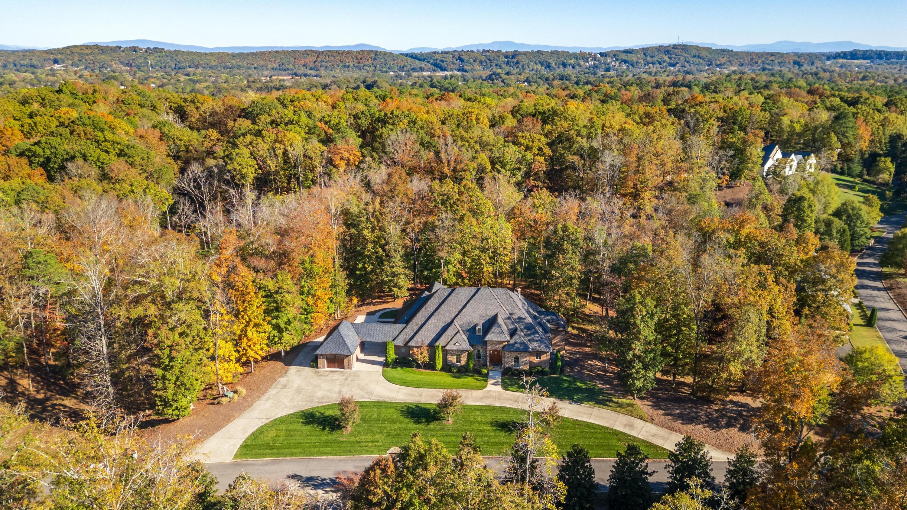 170 Litchfield Lane NW, Cleveland