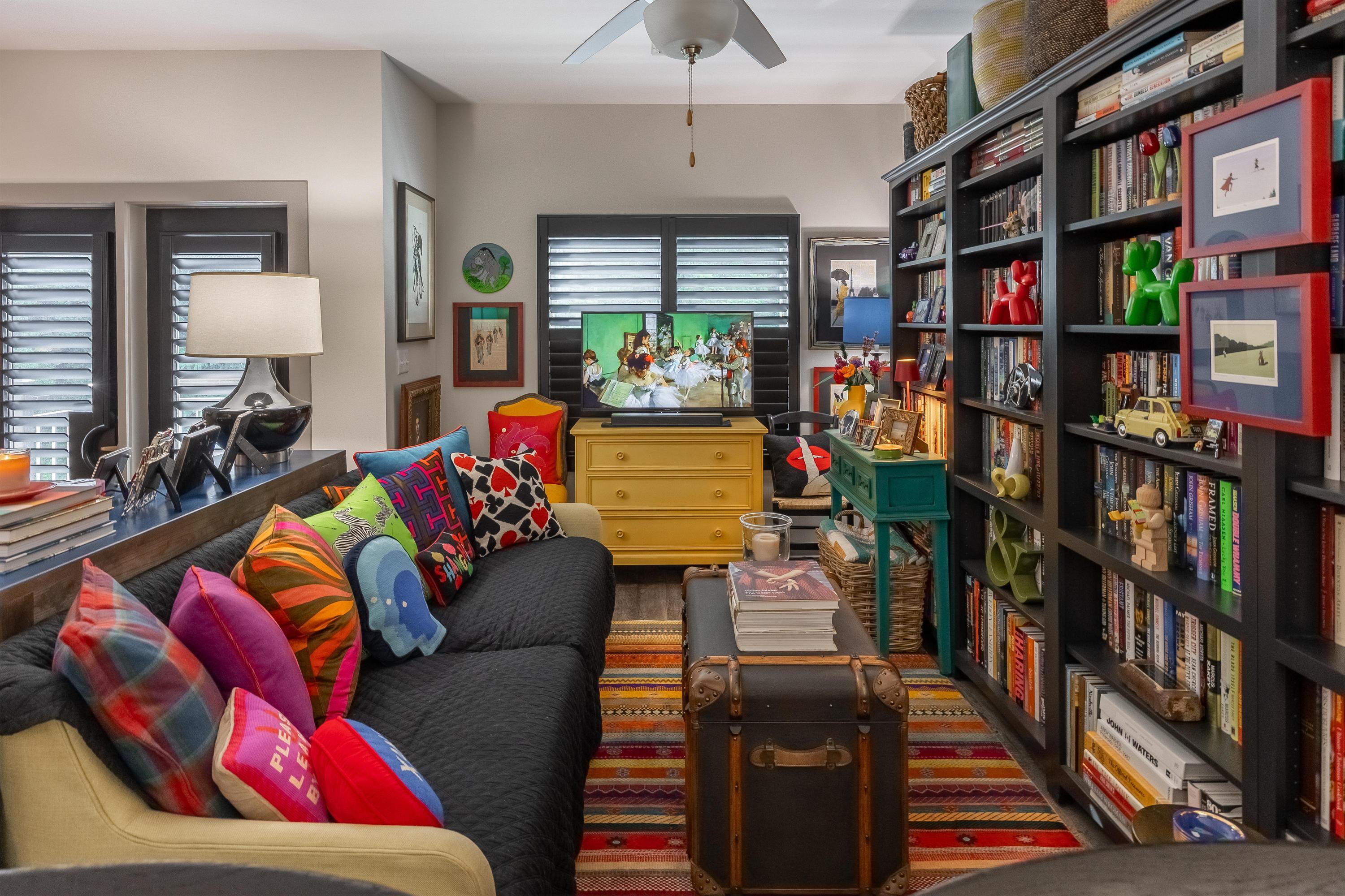 782 Riverfront Parkway, 416