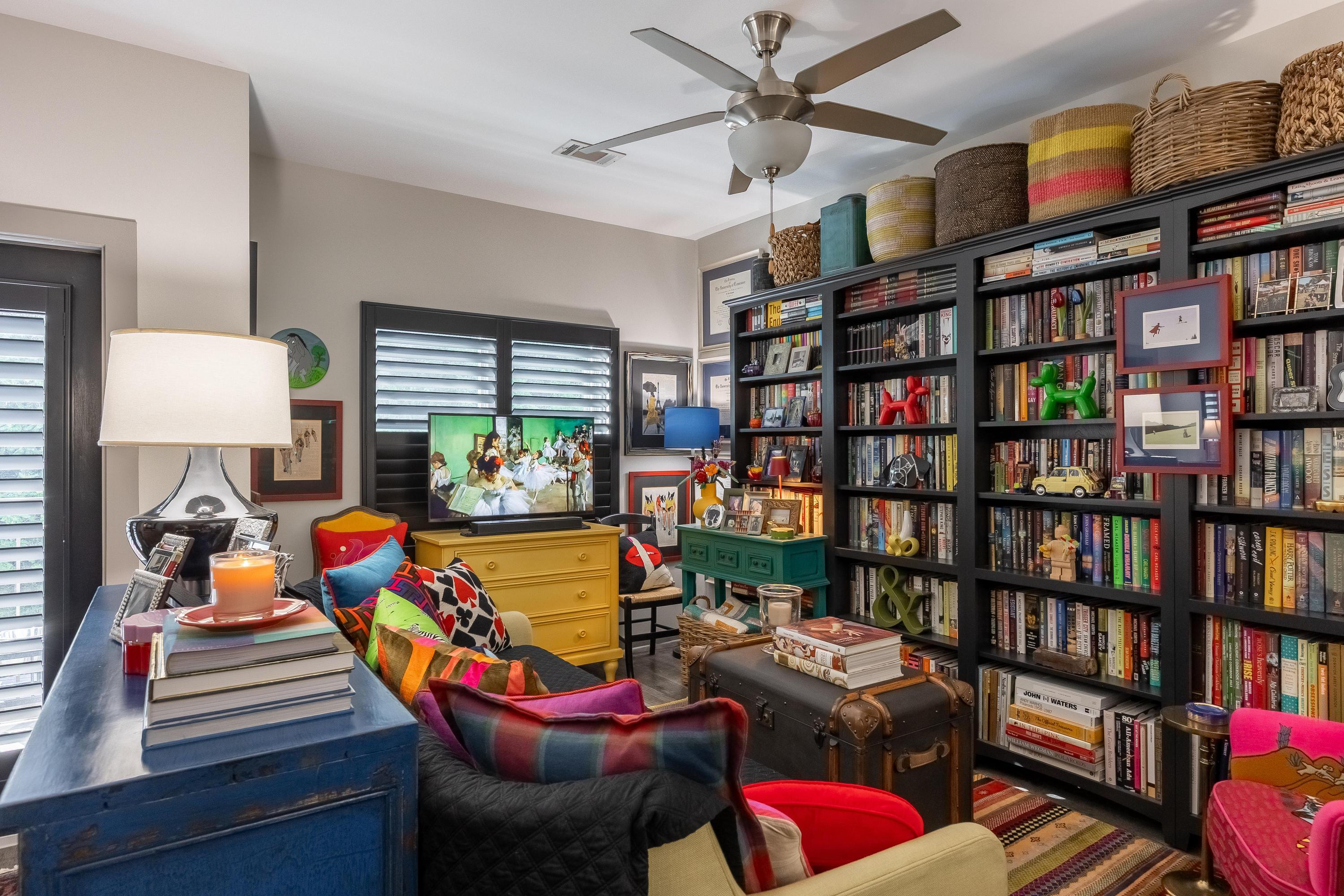 782 Riverfront Parkway, 416