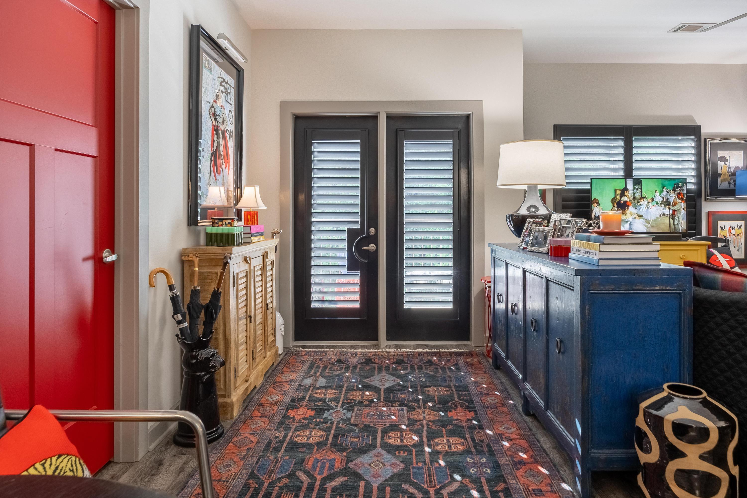 782 Riverfront Parkway, 416