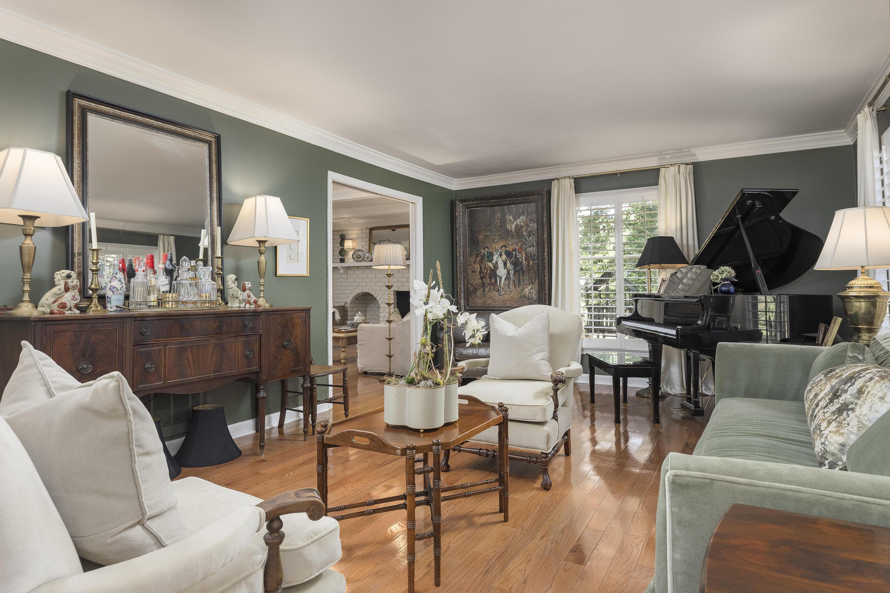 220 Blueberry Hill Road NW
