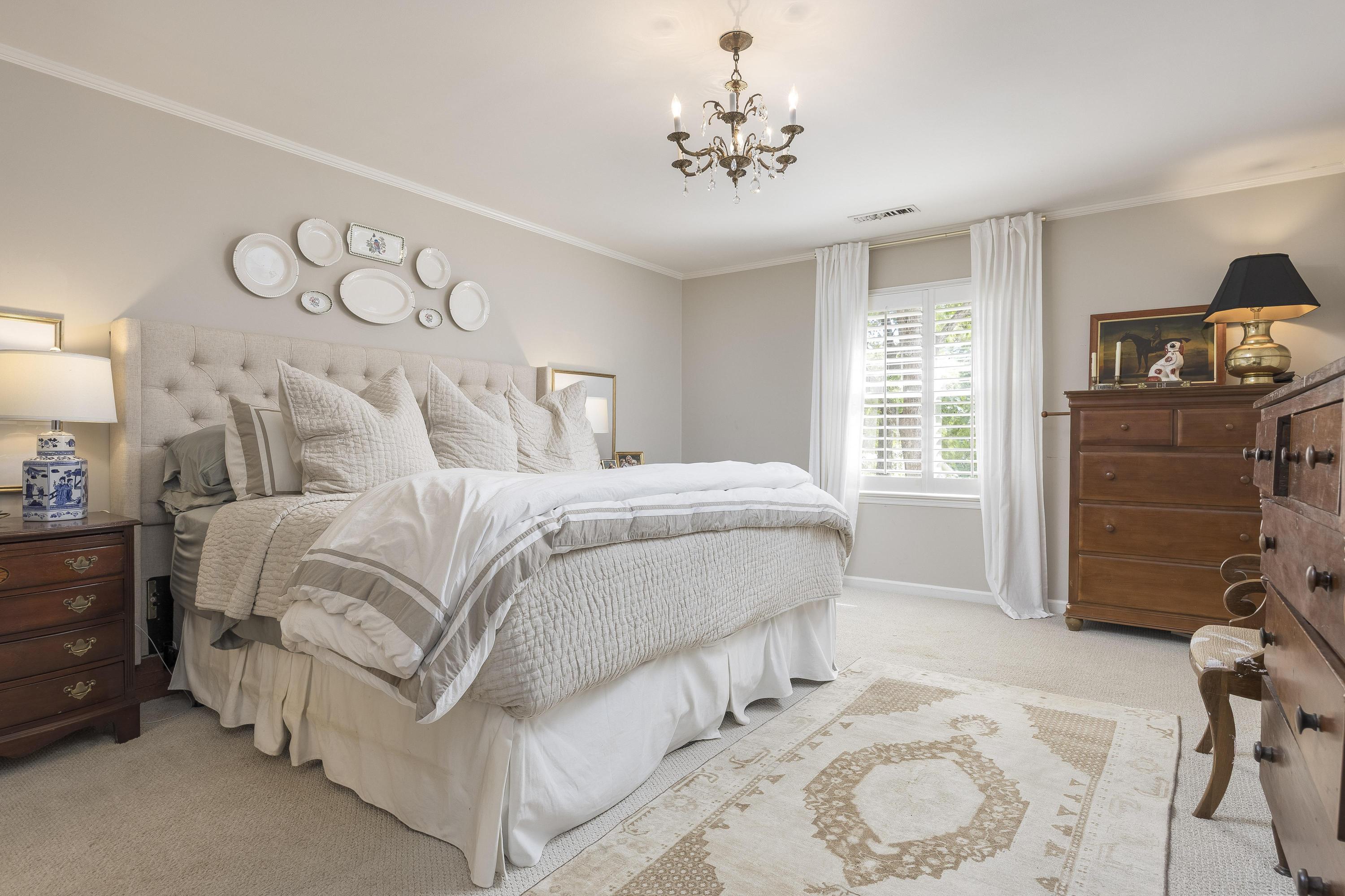 220 Blueberry Hill Road NW