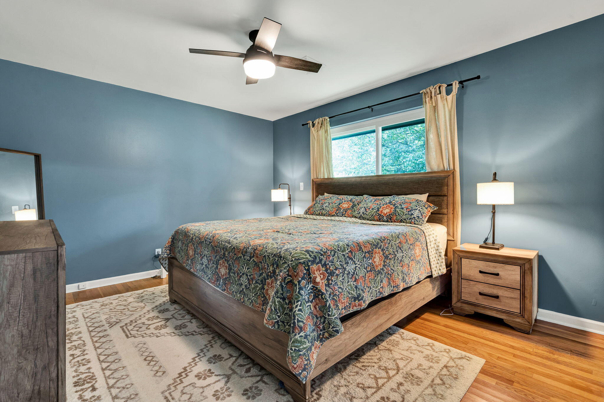 1412 Clearpoint Circle