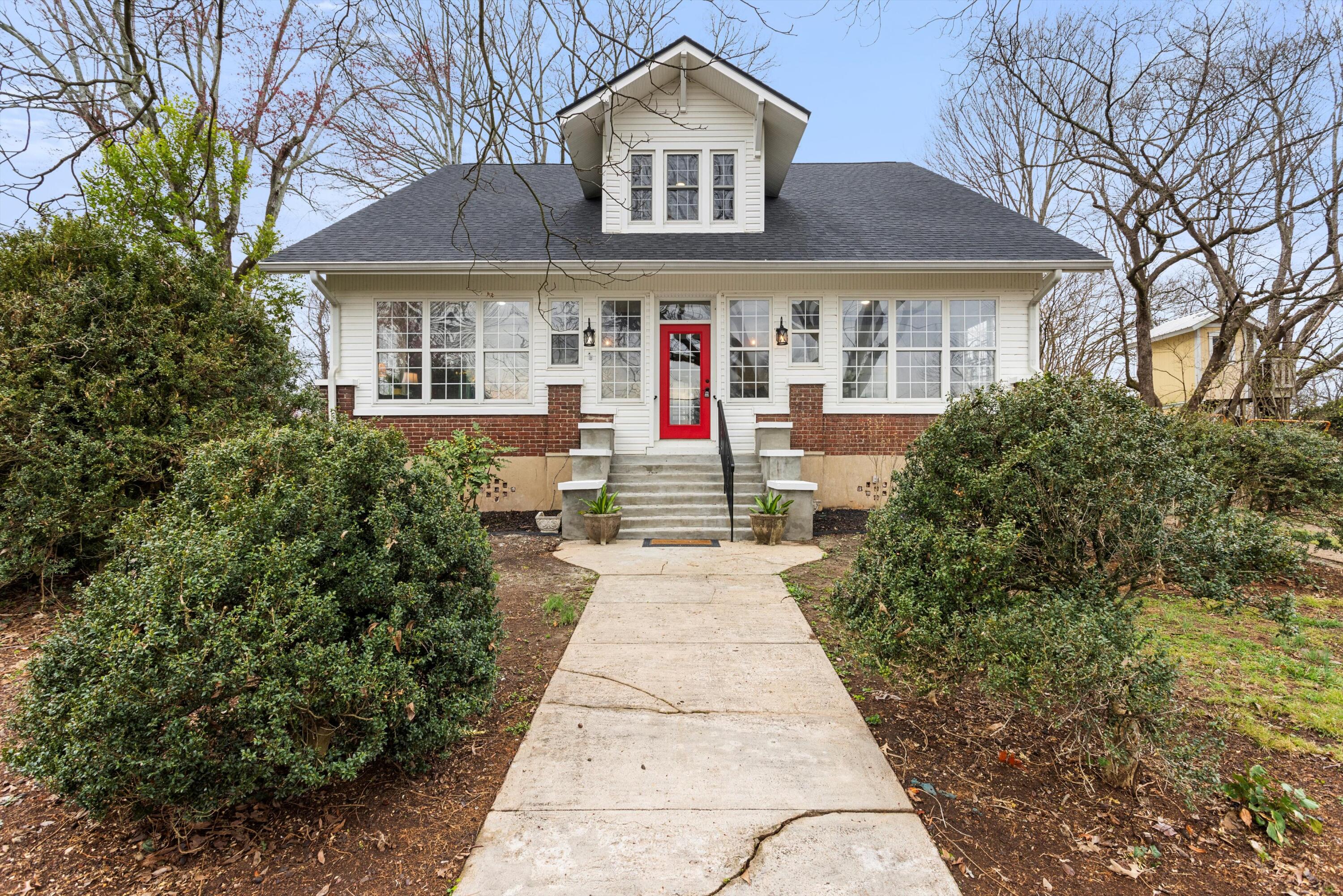 561 Highland Avenue NW