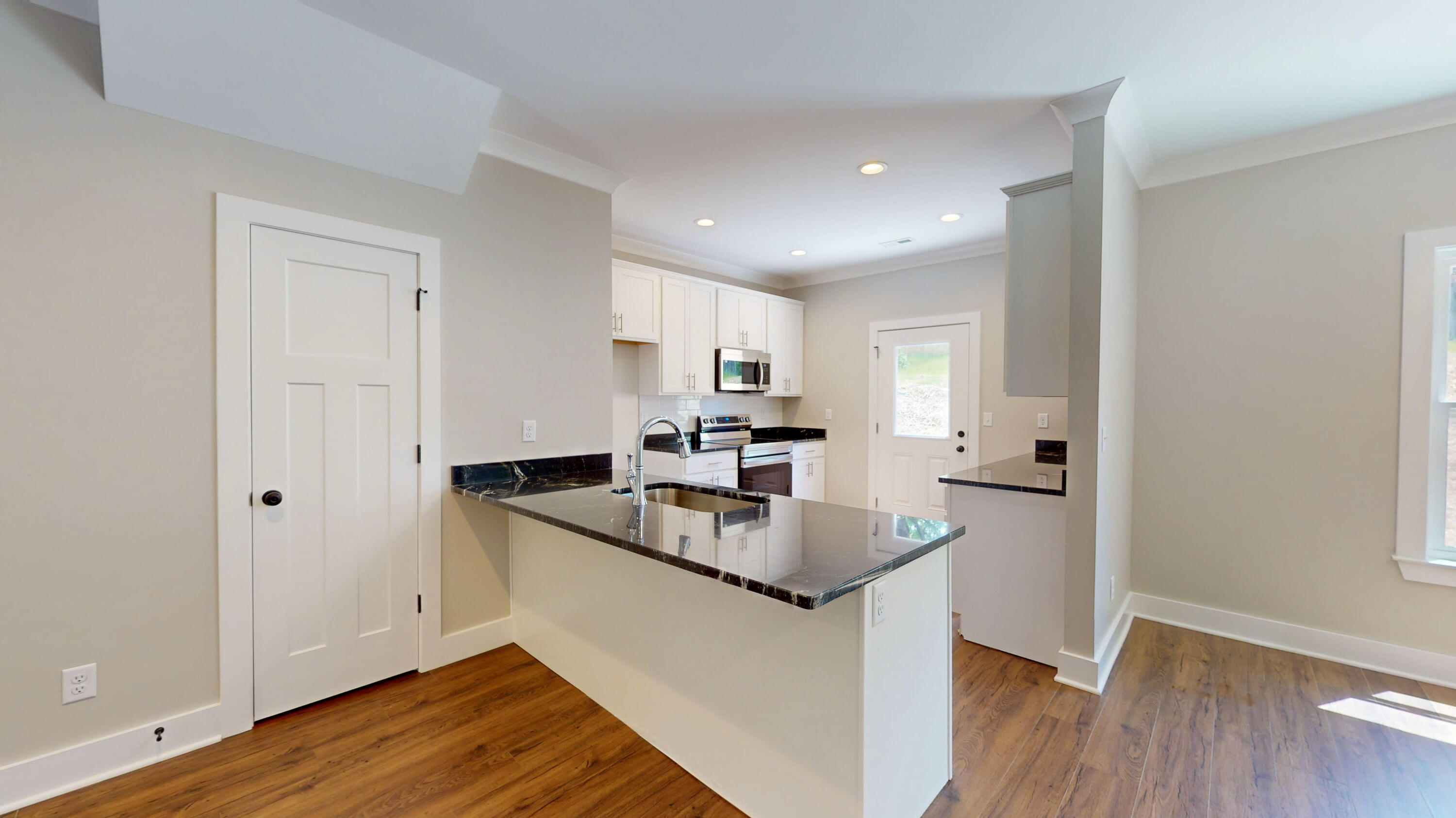 1163 10th Street NW