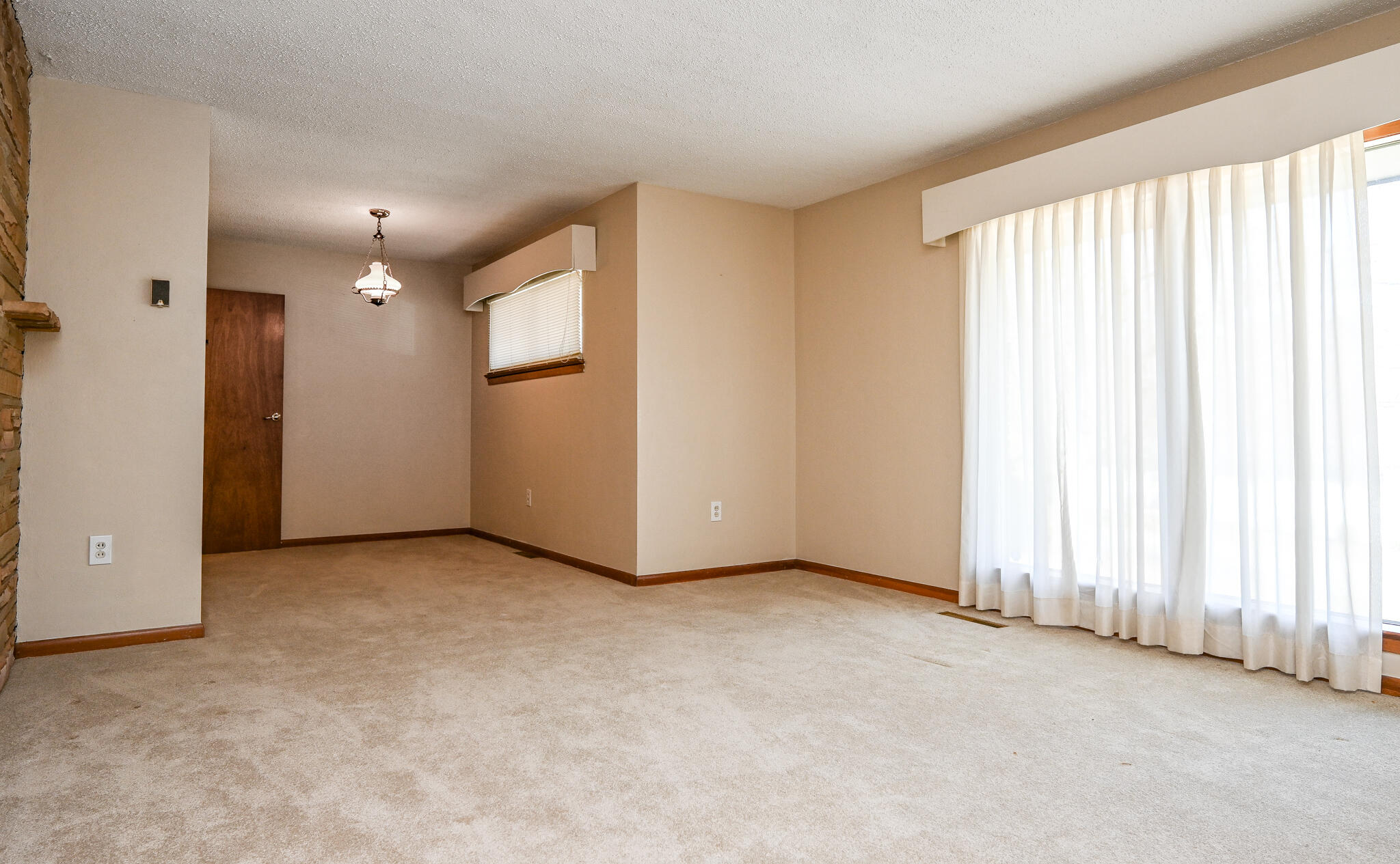 2429 Walnut Drive NW