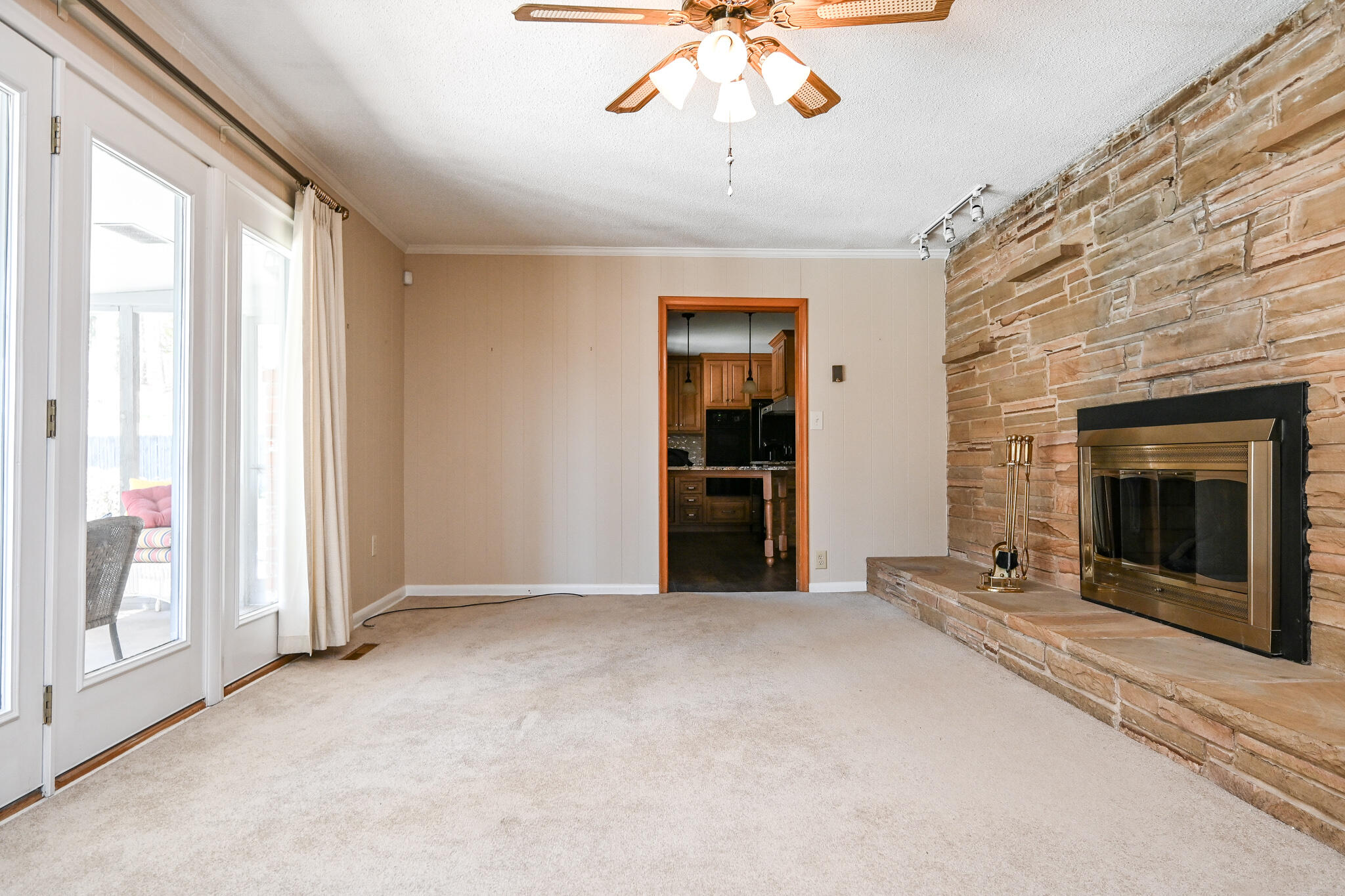 2429 Walnut Drive NW