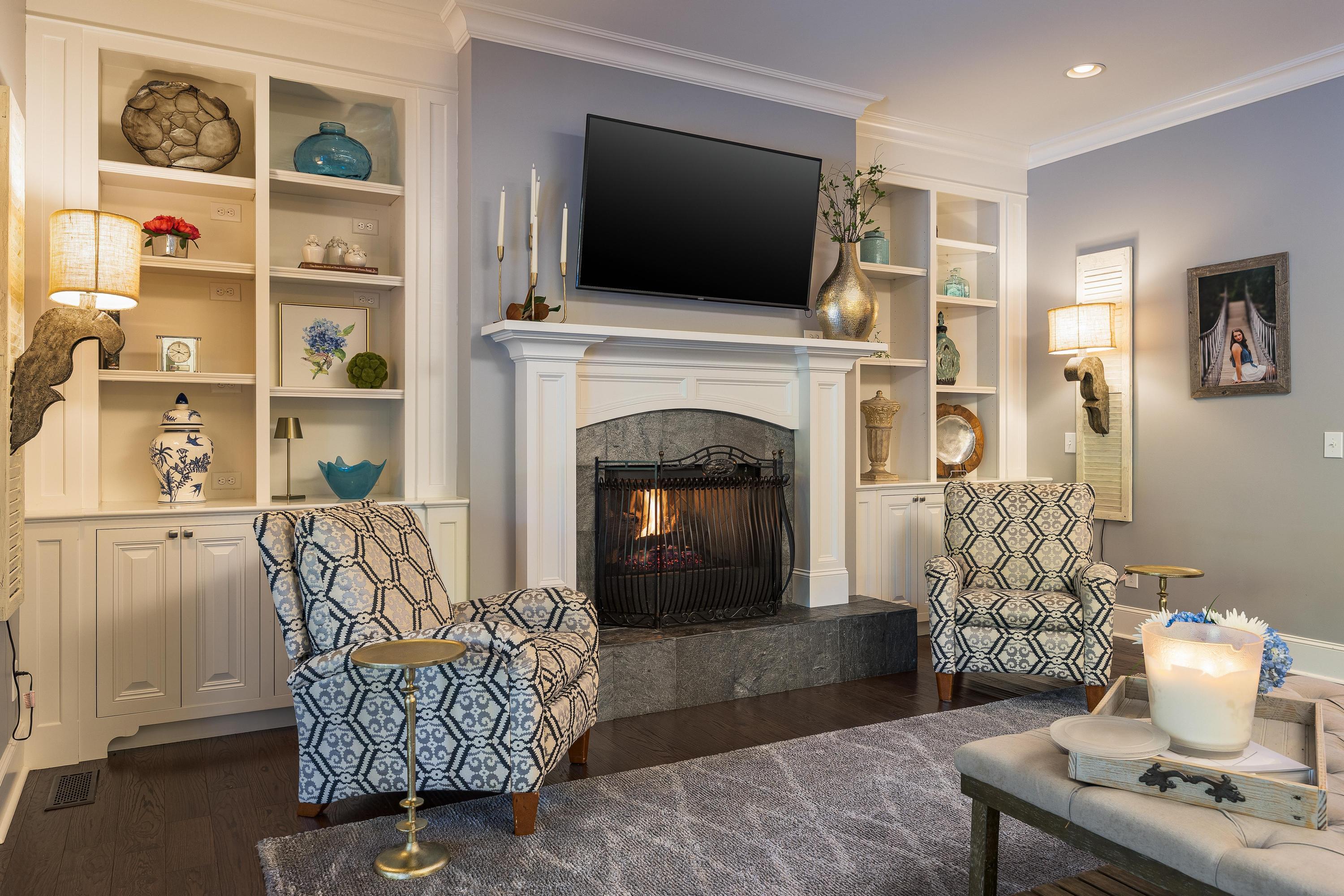 170 Litchfield Lane NW, Cleveland