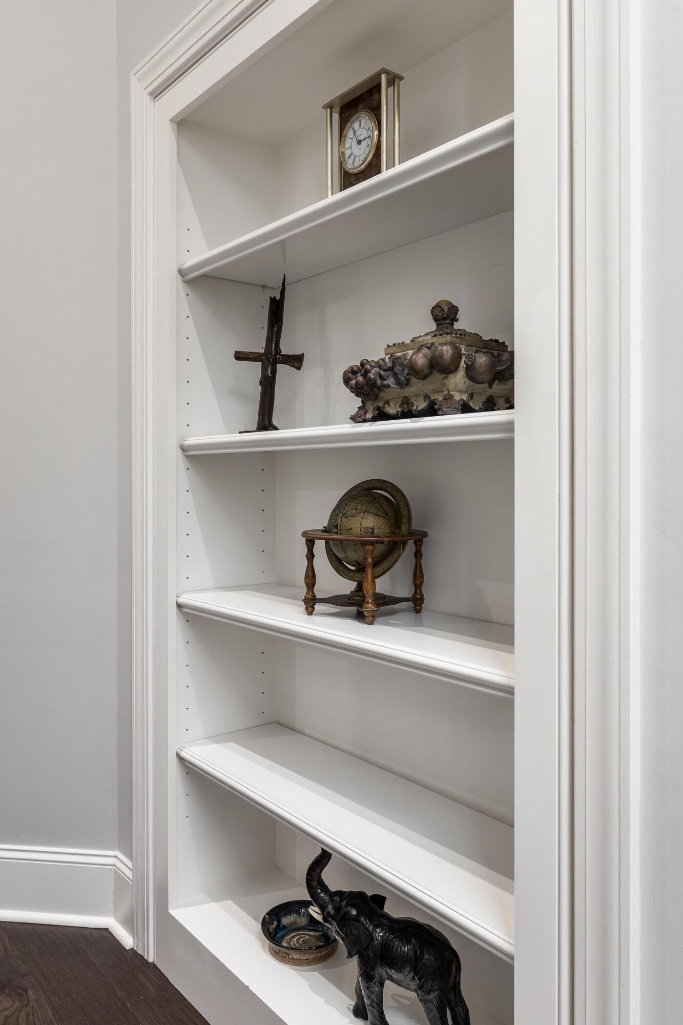 170 Litchfield Lane NW, Cleveland