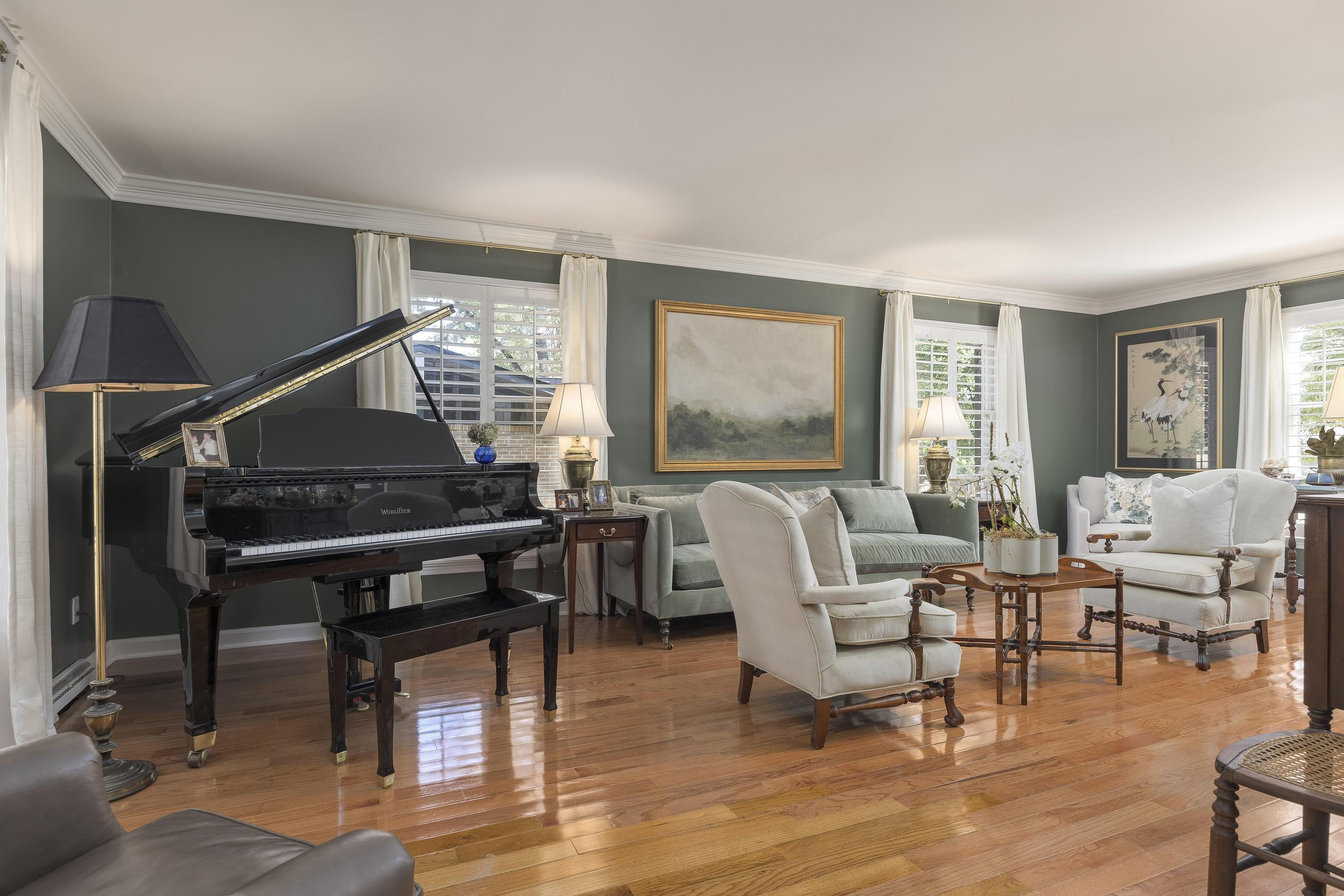 220 Blueberry Hill Road NW