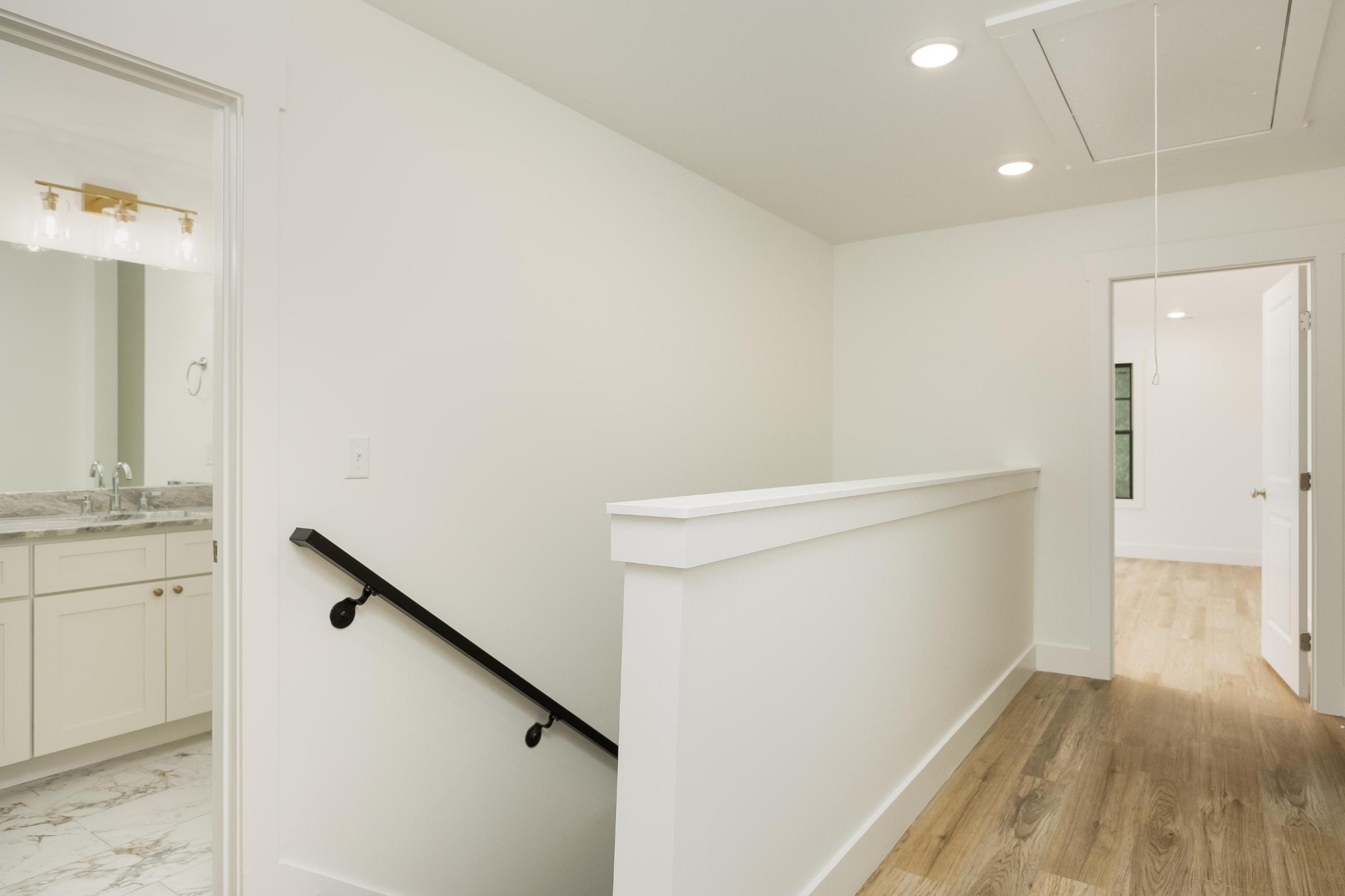 1201 W 46th Street