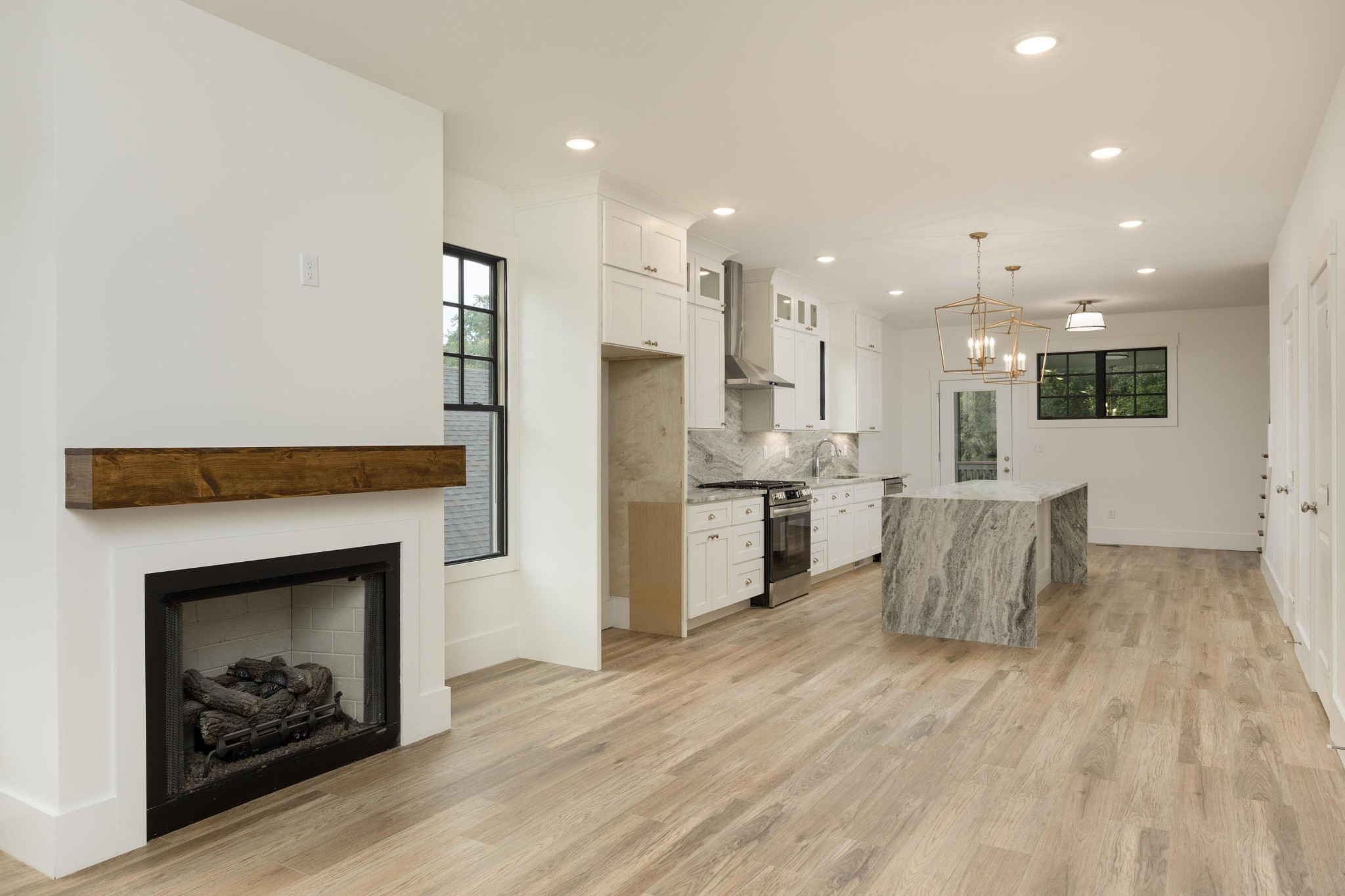 1201 W 46th Street
