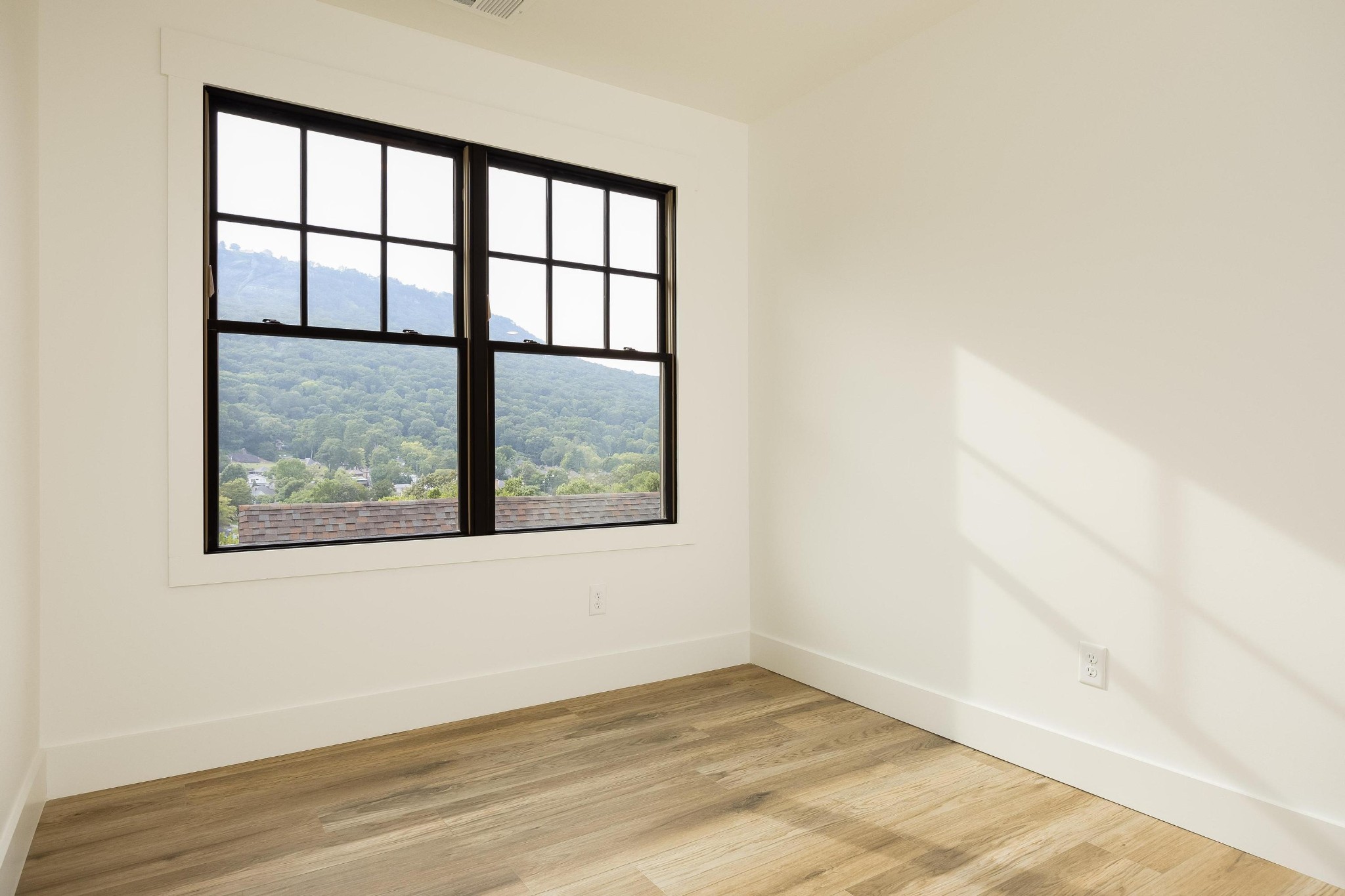 1201 W 46th Street