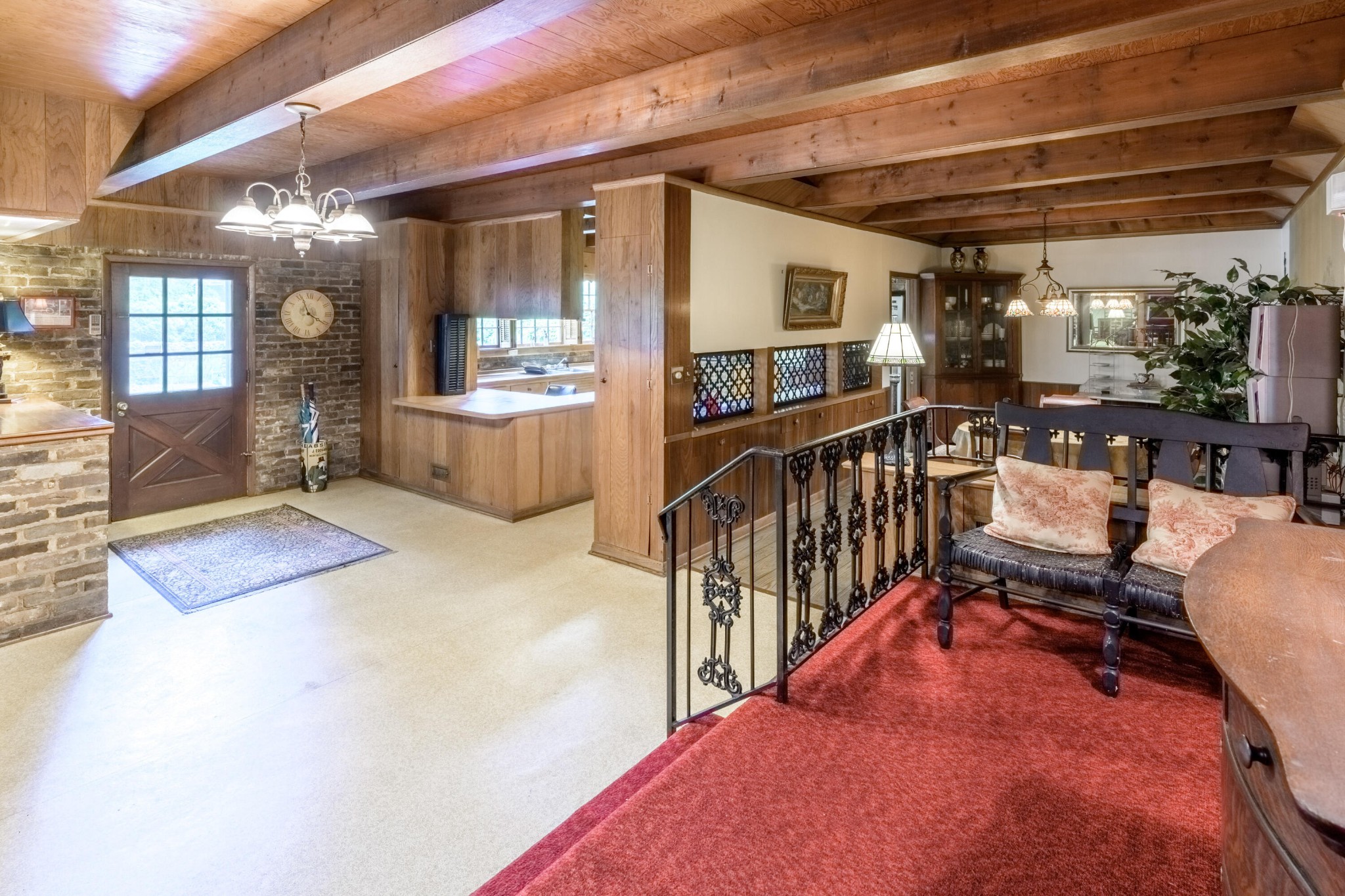 201 Fillauer Lake Rd, NE