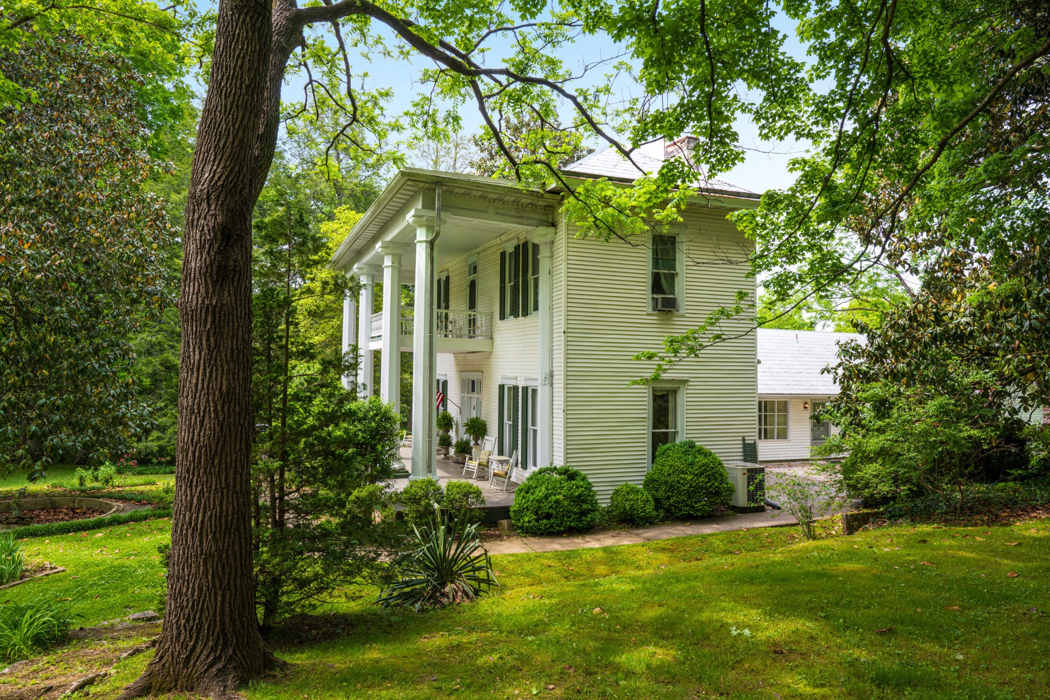 201 Fillauer Lake Rd, NE
