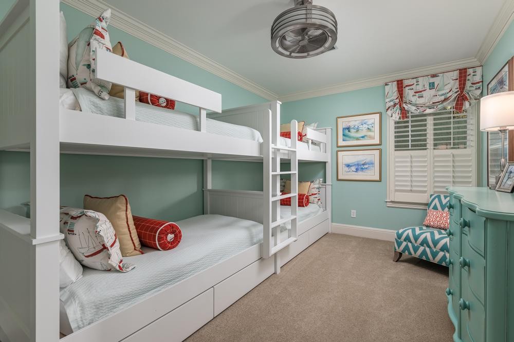 115 Blue Herron Dr