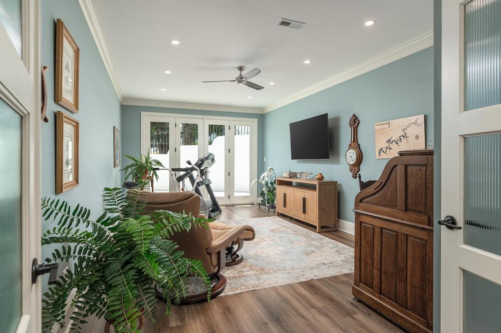 115 Blue Herron Dr