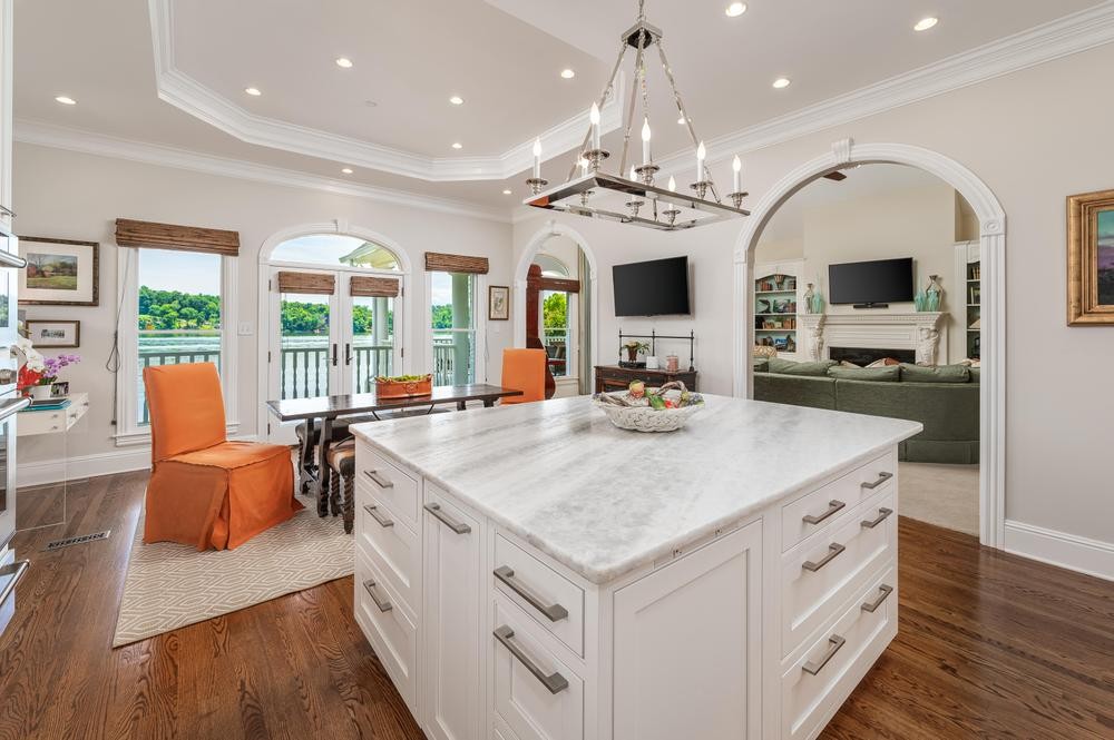 115 Blue Herron Dr