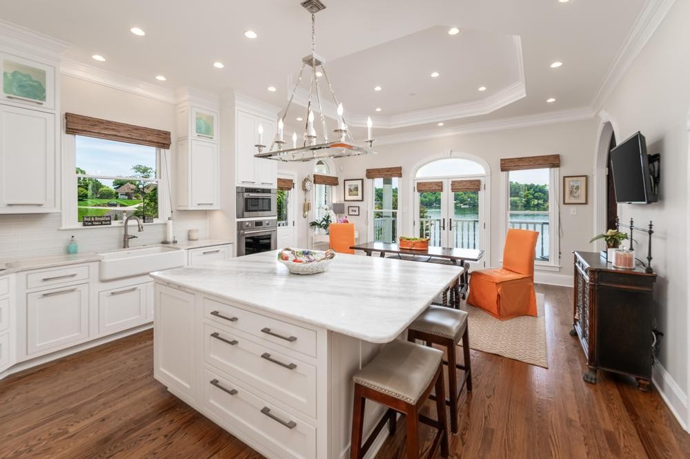 115 Blue Herron Dr