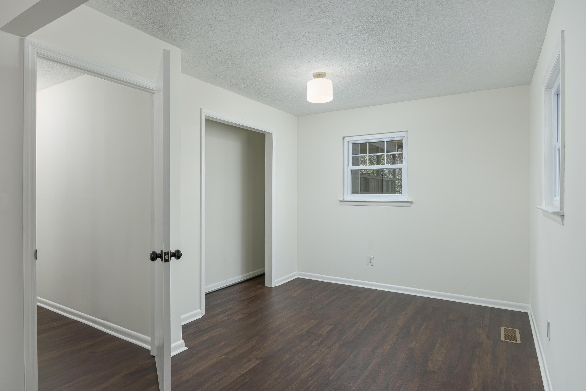 1313 W 46th Street