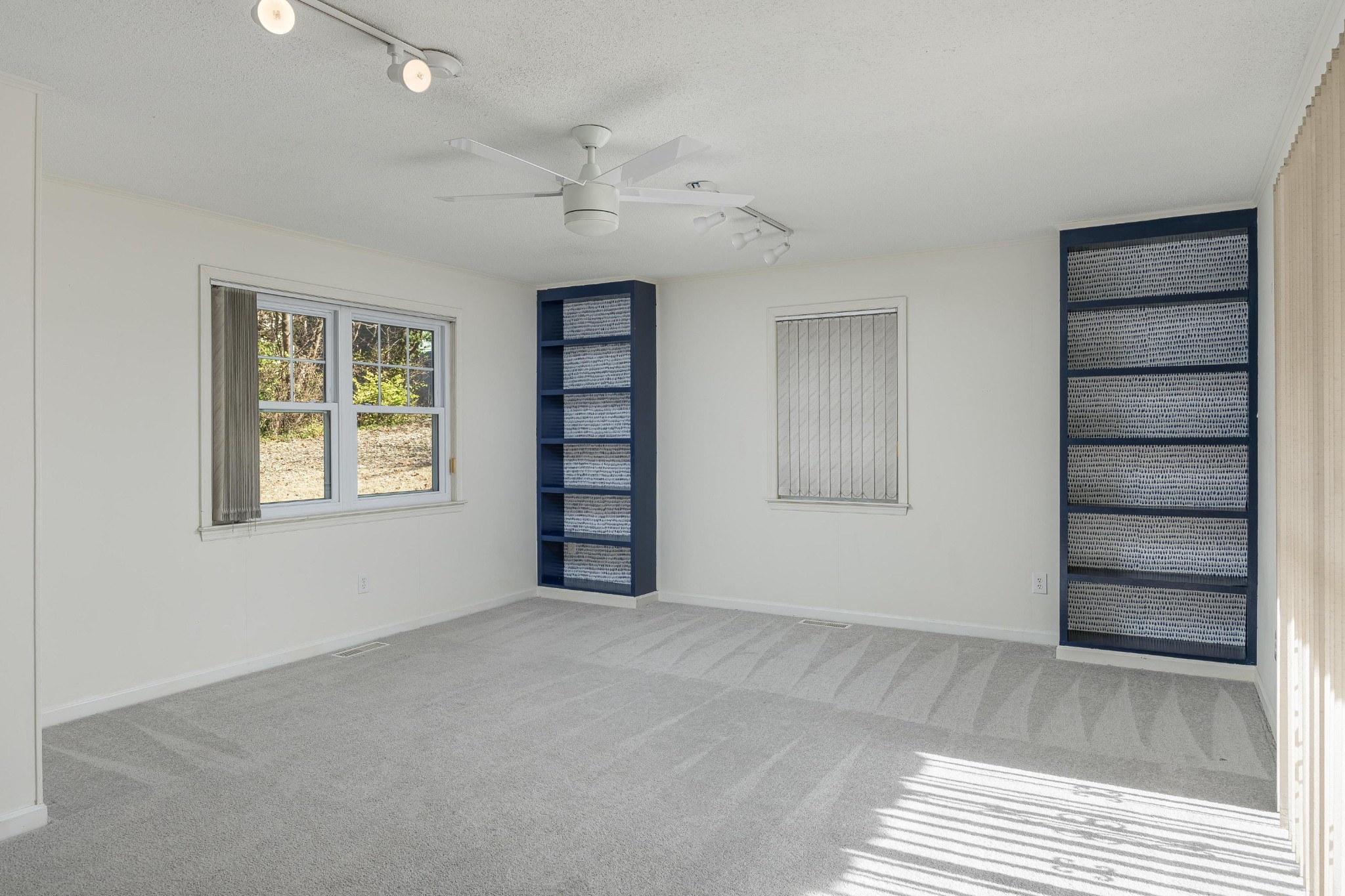 1313 W 46th Street