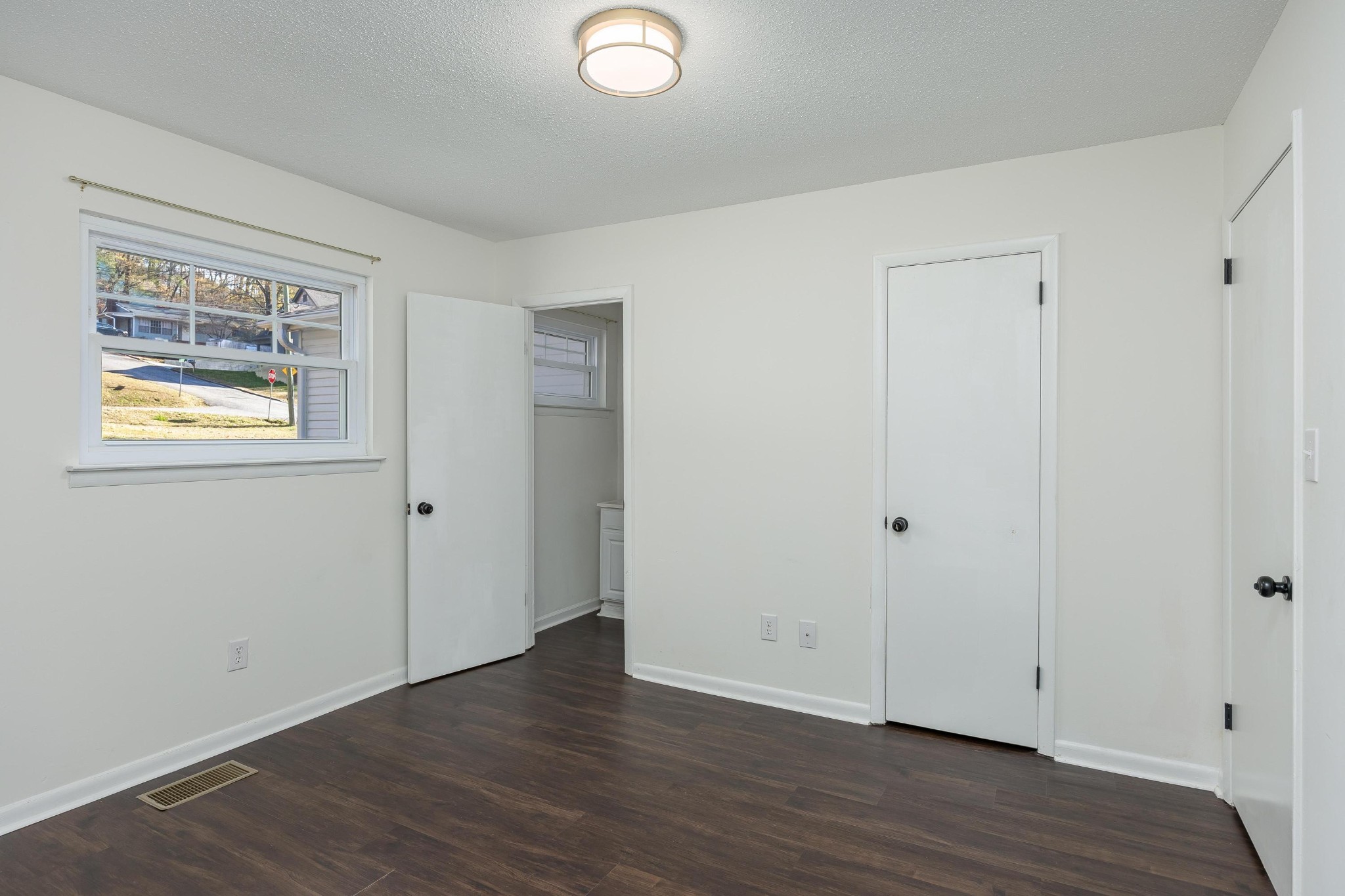 1313 W 46th Street
